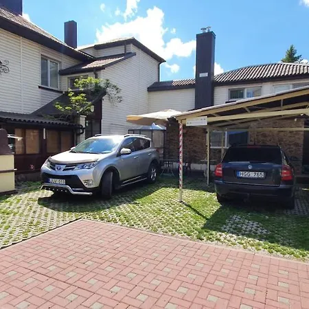 Savas 3 And Parking 4* 카우나스