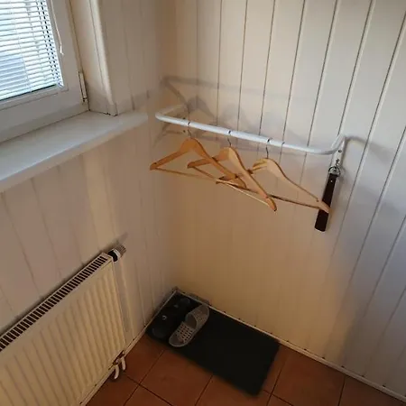 3 ,, Cosy House Studio