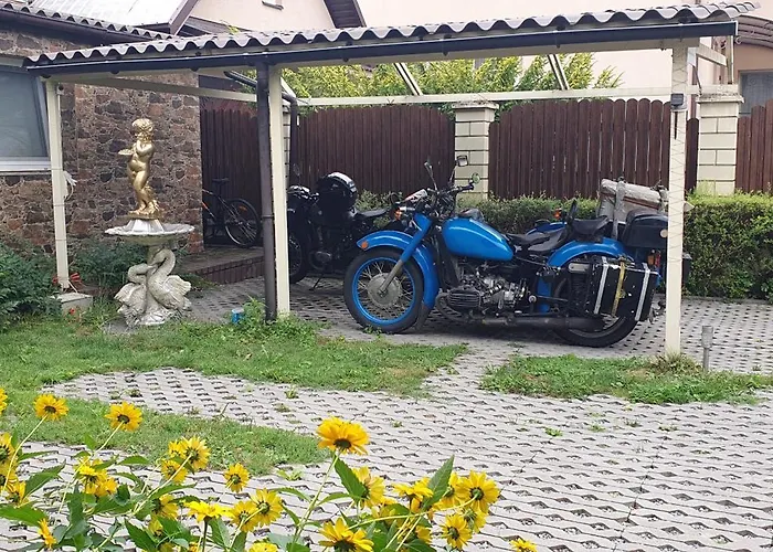 Savas 3 And Parking 4*